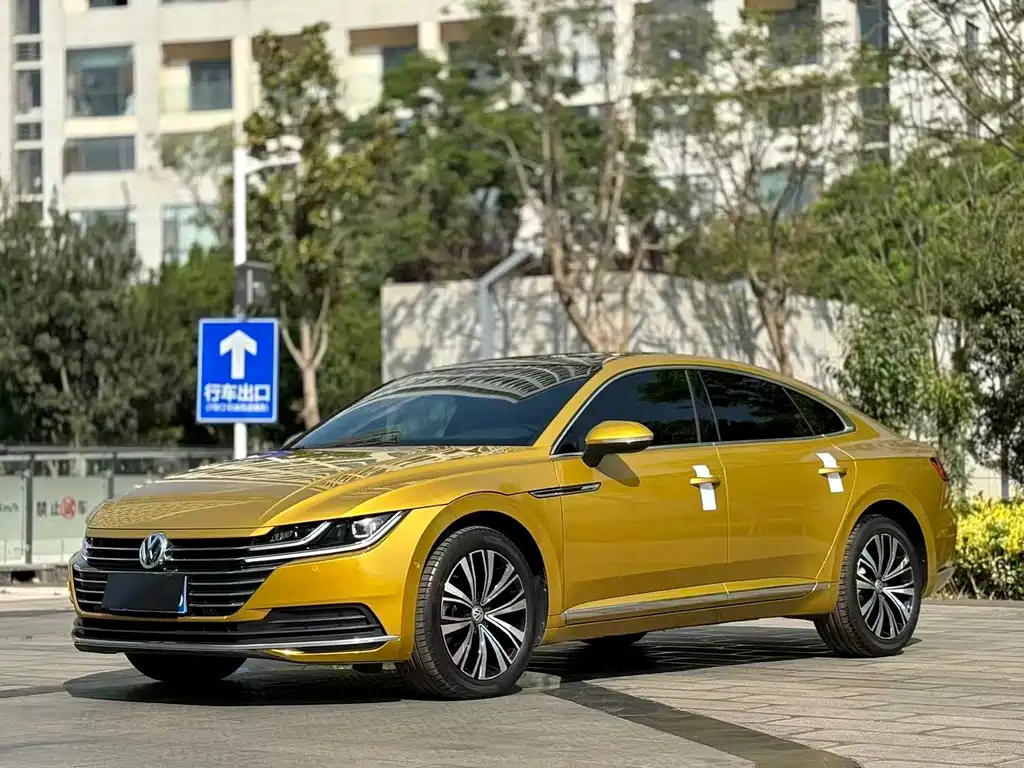 Volkswagen CC 2020 — фото 1