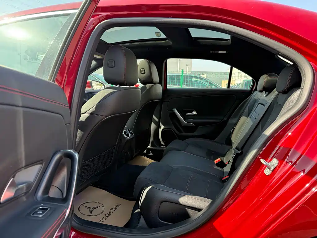 Mercedes-Benz A-Class 2024 — фото 25
