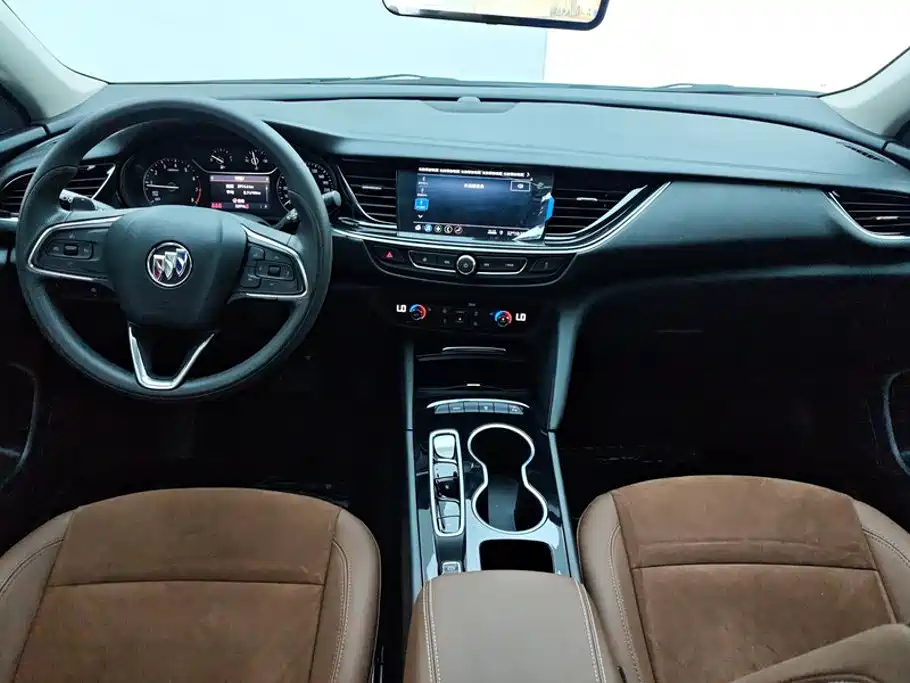 Buick Regal 2022 — фото 12