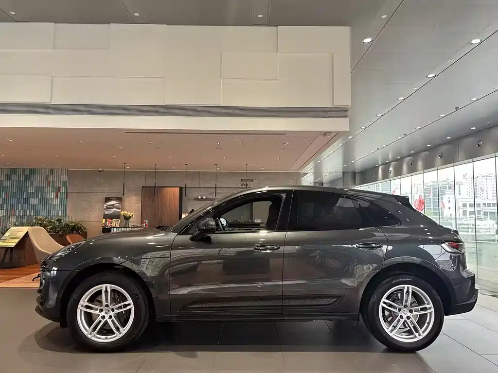 Porsche Macan 2024 — фото 10