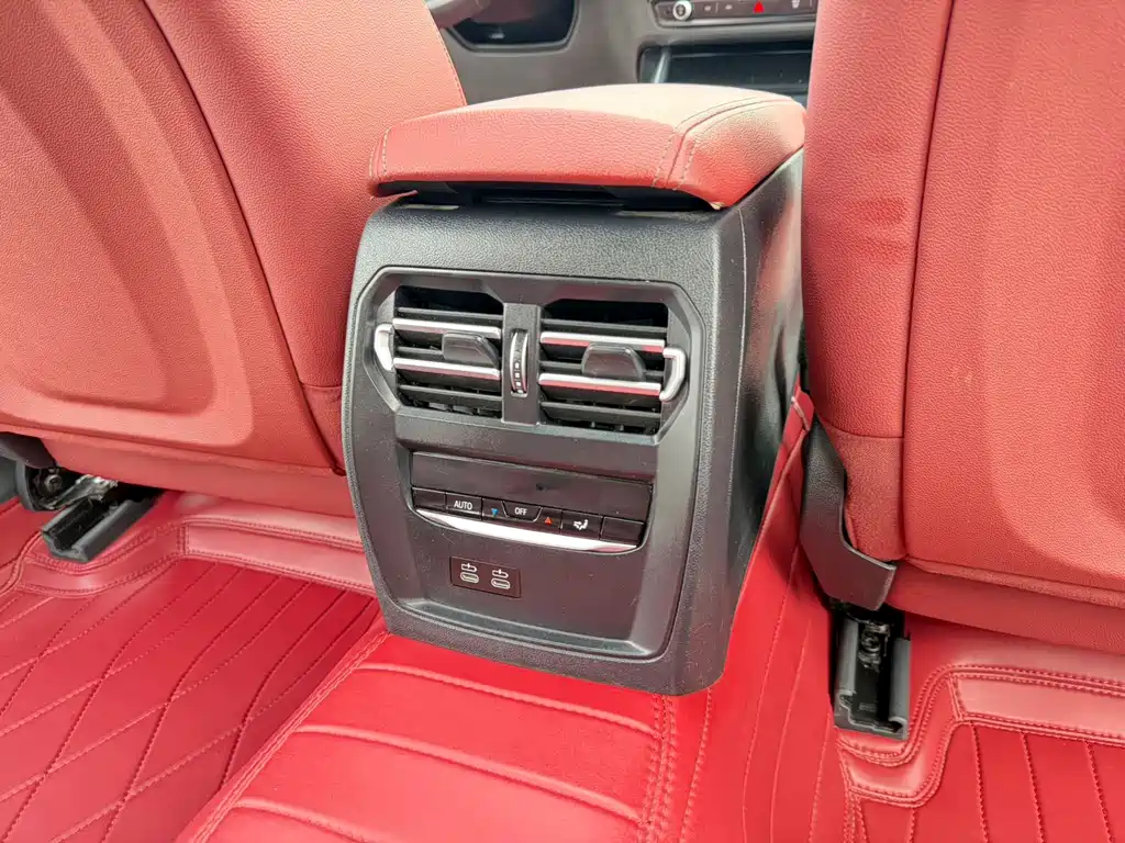 BMW 3 Series 2023 — фото 14