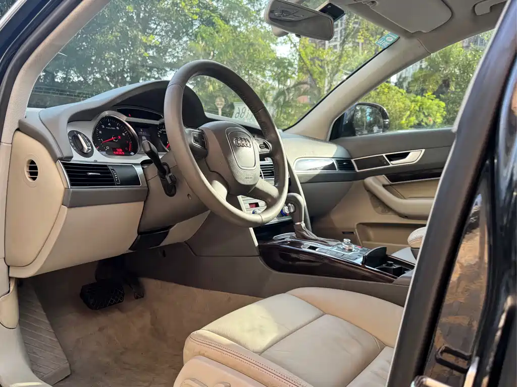 Audi A6L 2010