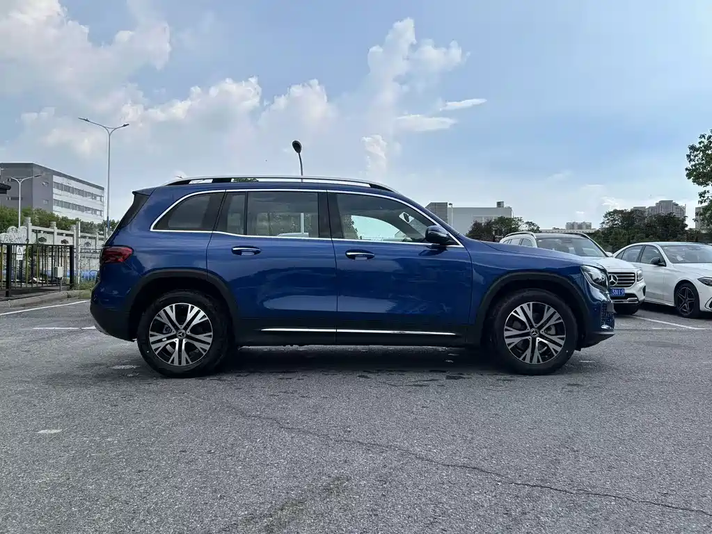 Mercedes-Benz GLB 2026