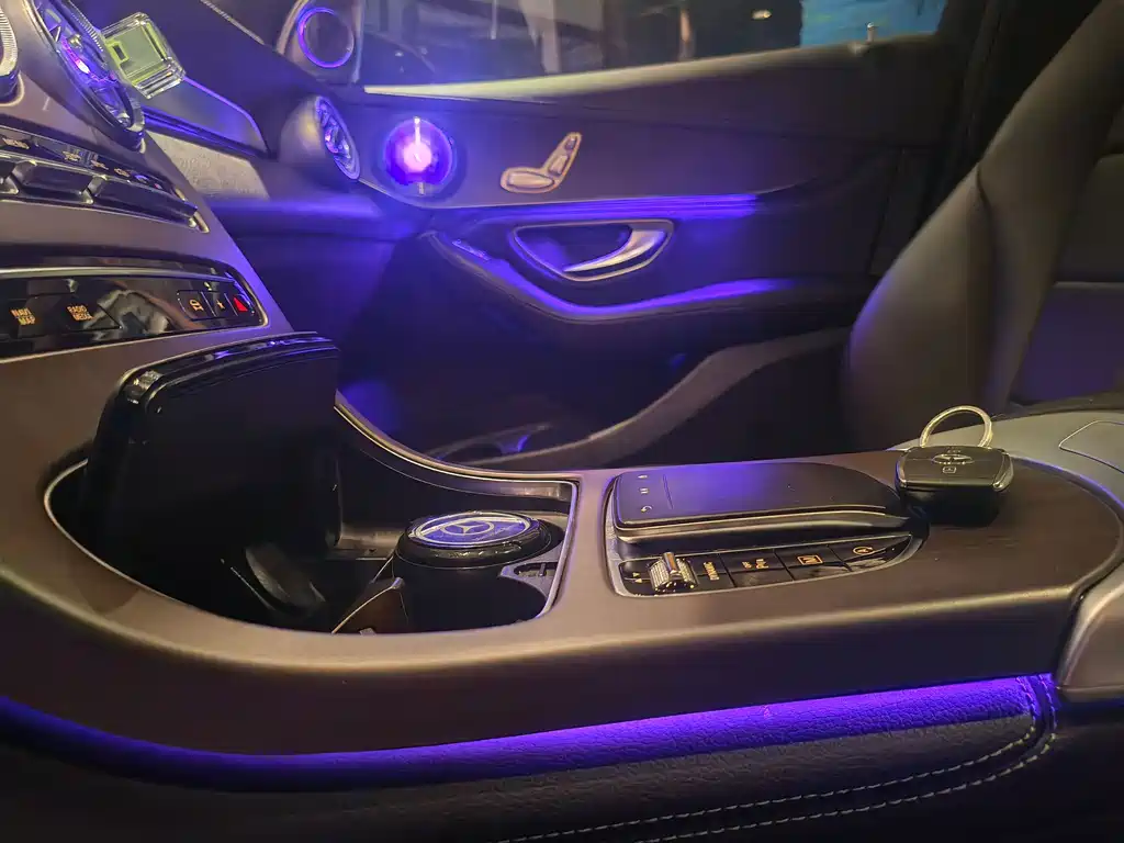 Mercedes-Benz GLC 2020 — фото 28