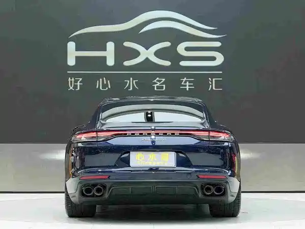 Porsche Panamera 2023
