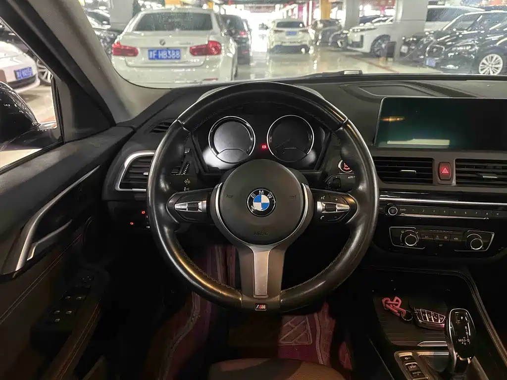 BMW 1 Series 2021