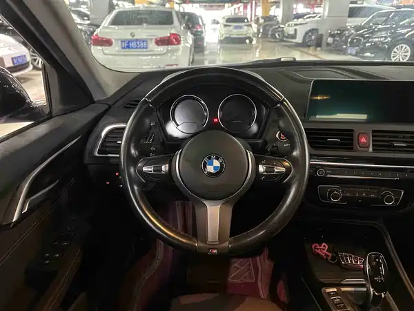 BMW 1 Series 2021