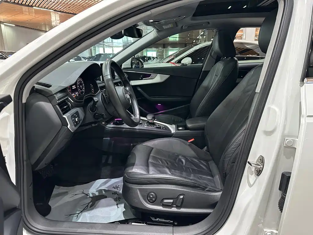 Audi A4L 2019