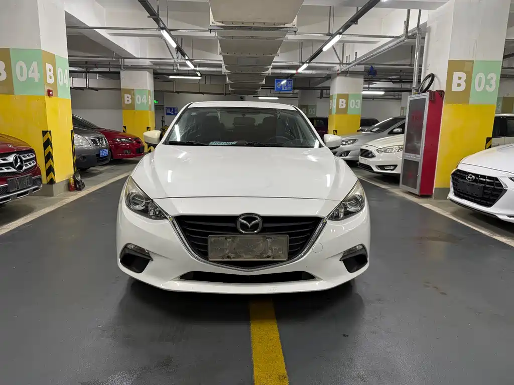 Mazda 3 Axela 2014