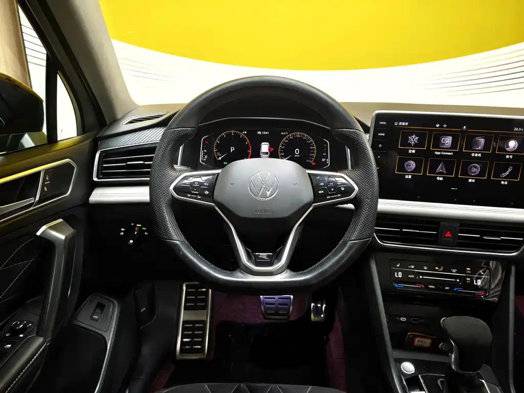 Volkswagen Tiguan L 2022 — фото 13
