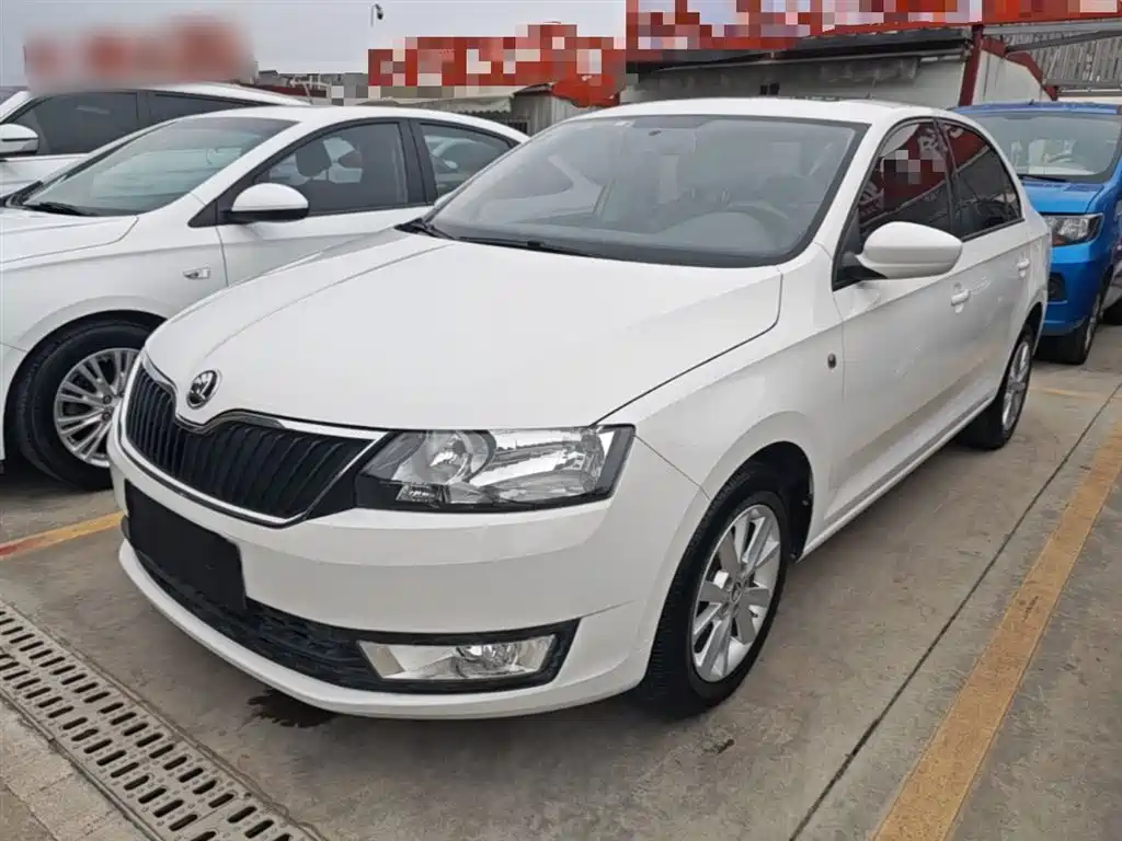 Skoda Rapid 2017 — фото 2