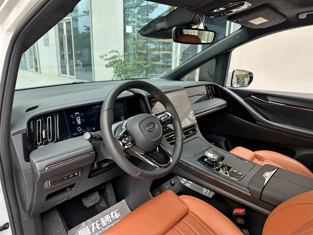 GAC Motor Trumpchi E9 2024 — фото 8