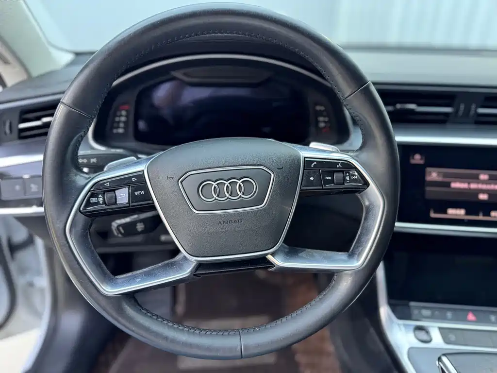 Audi A7 2021 — фото 15