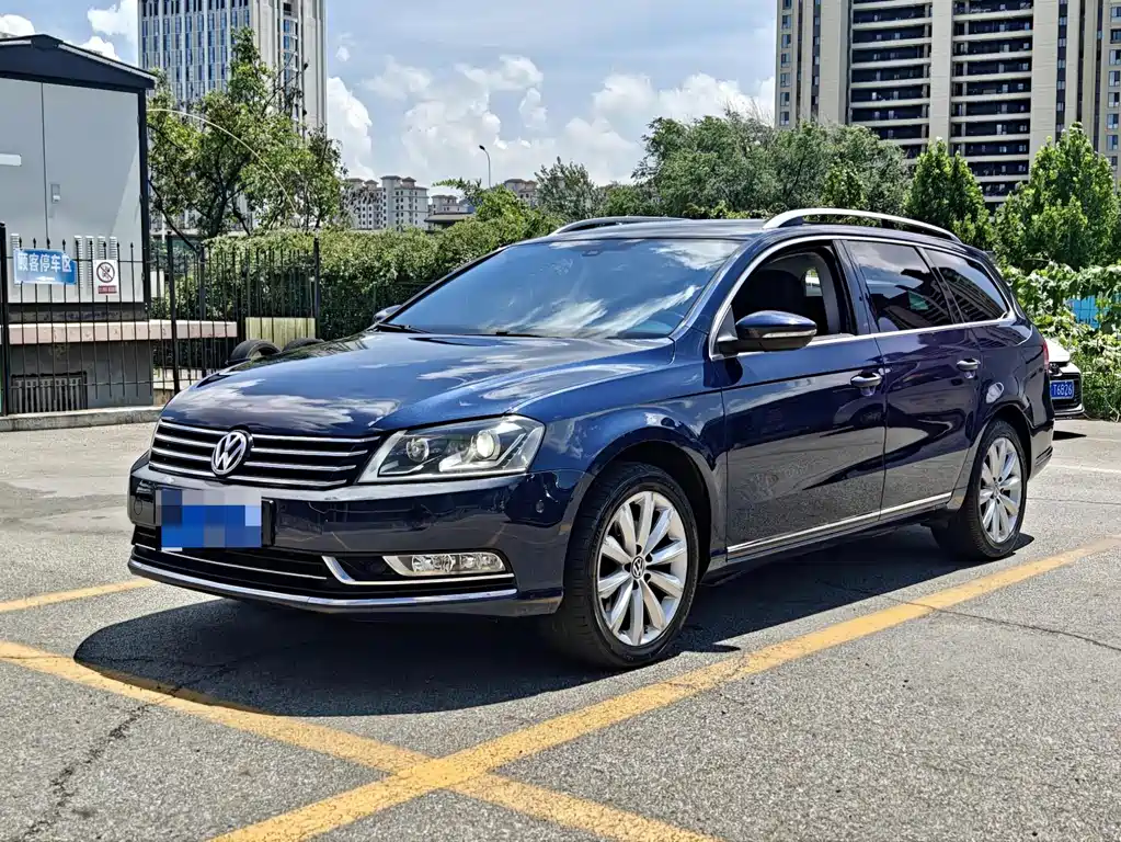 Volkswagen Magotan 2013