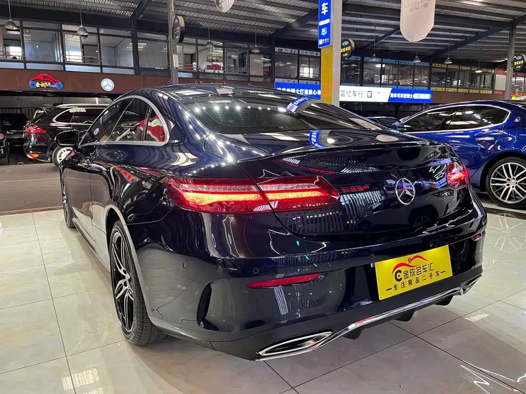 Mercedes-Benz E-Class 2019 — фото 16