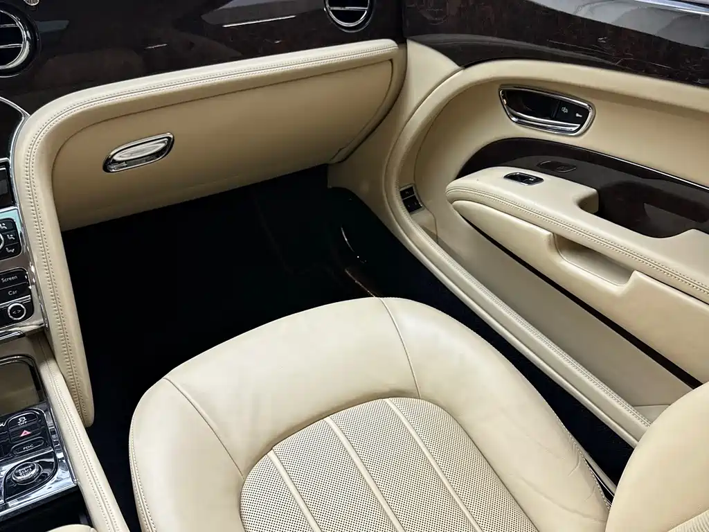 Bentley Mulsanne 2013 — фото 14