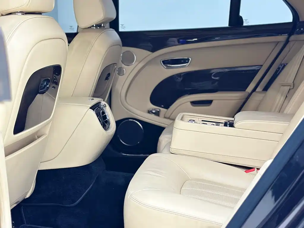 Bentley Mulsanne 2013 — фото 12