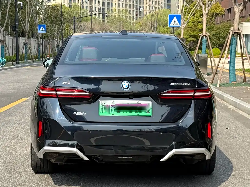 BMW i5 2025 — фото 6