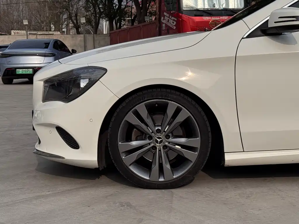Mercedes-Benz CLA 2018 — фото 15