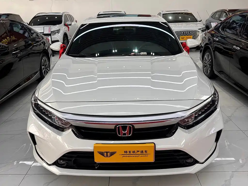 Honda Inspire 2022 — фото 1