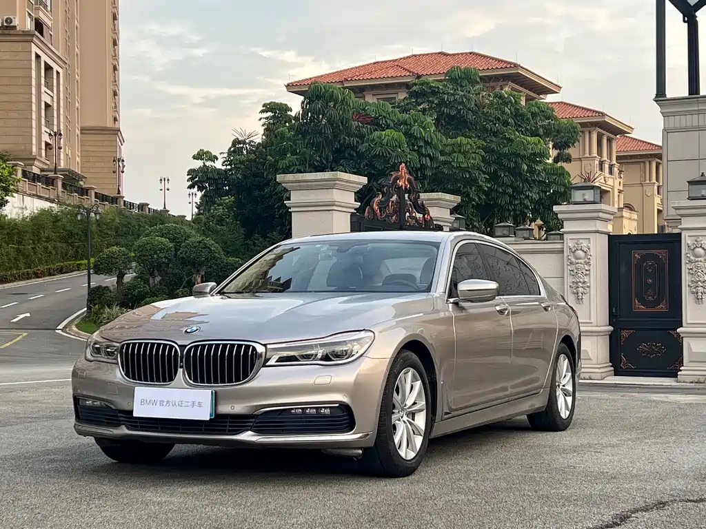 BMW 7 Series 2016 — фото 1