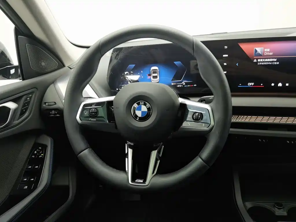 BMW 2 Series 2025 — фото 11