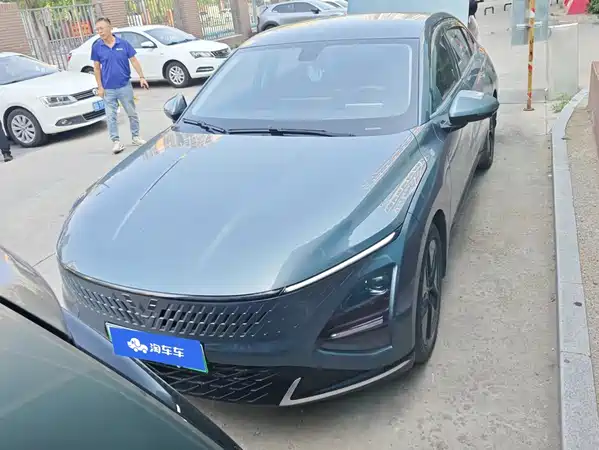 Wuling Starlight 2023