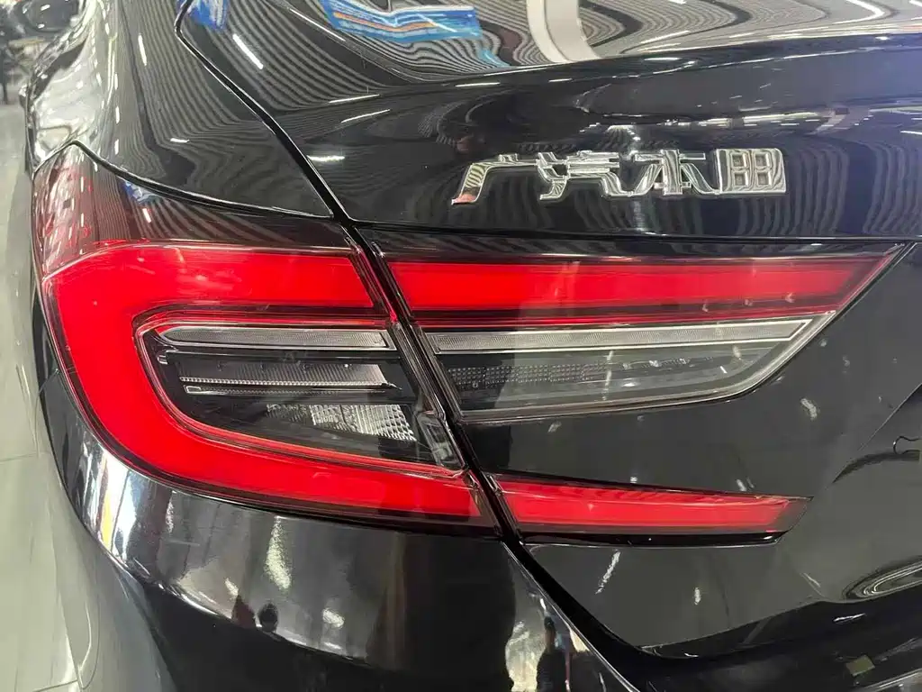 Honda Accord 2022 — фото 15