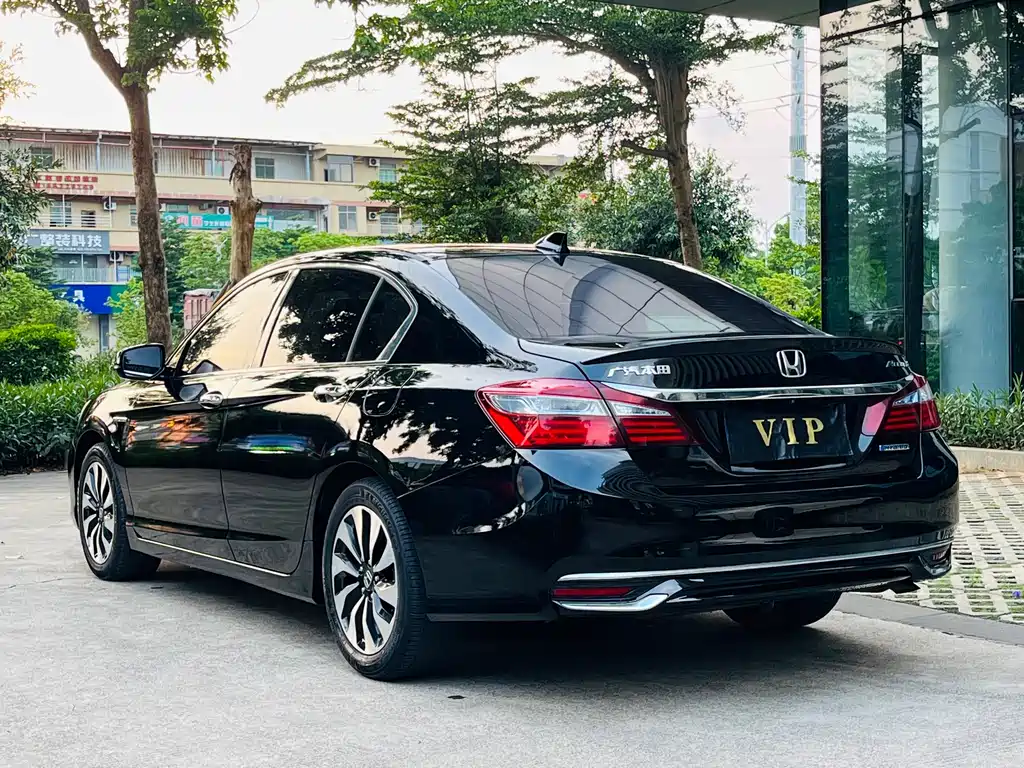 Honda Accord 2017 — фото 4
