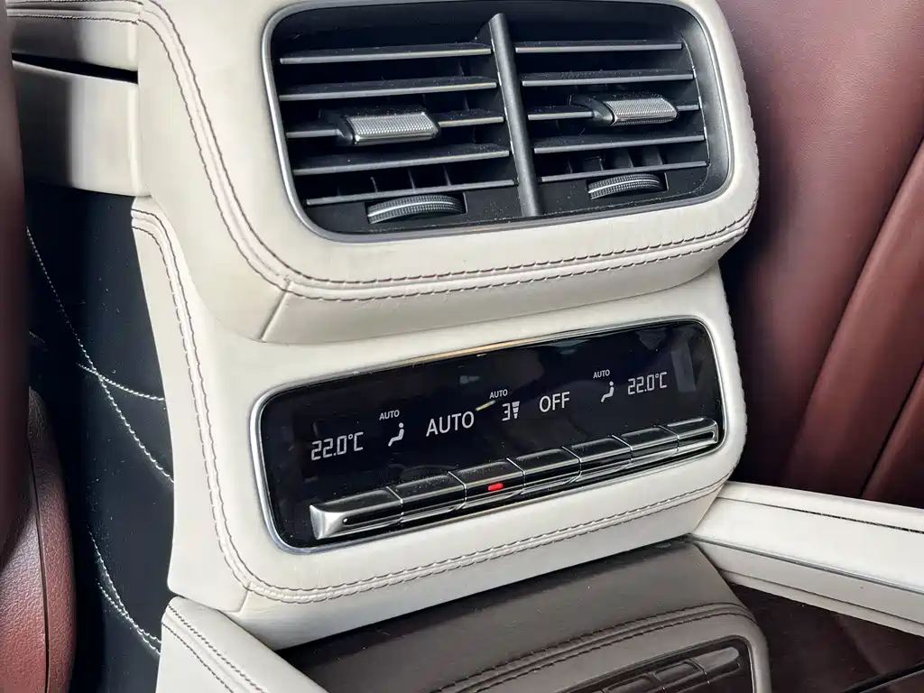 Mercedes-Benz GLS 2022 — фото 19