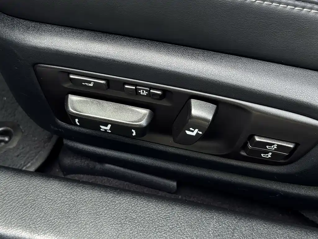 Lexus GS 2017 — фото 13