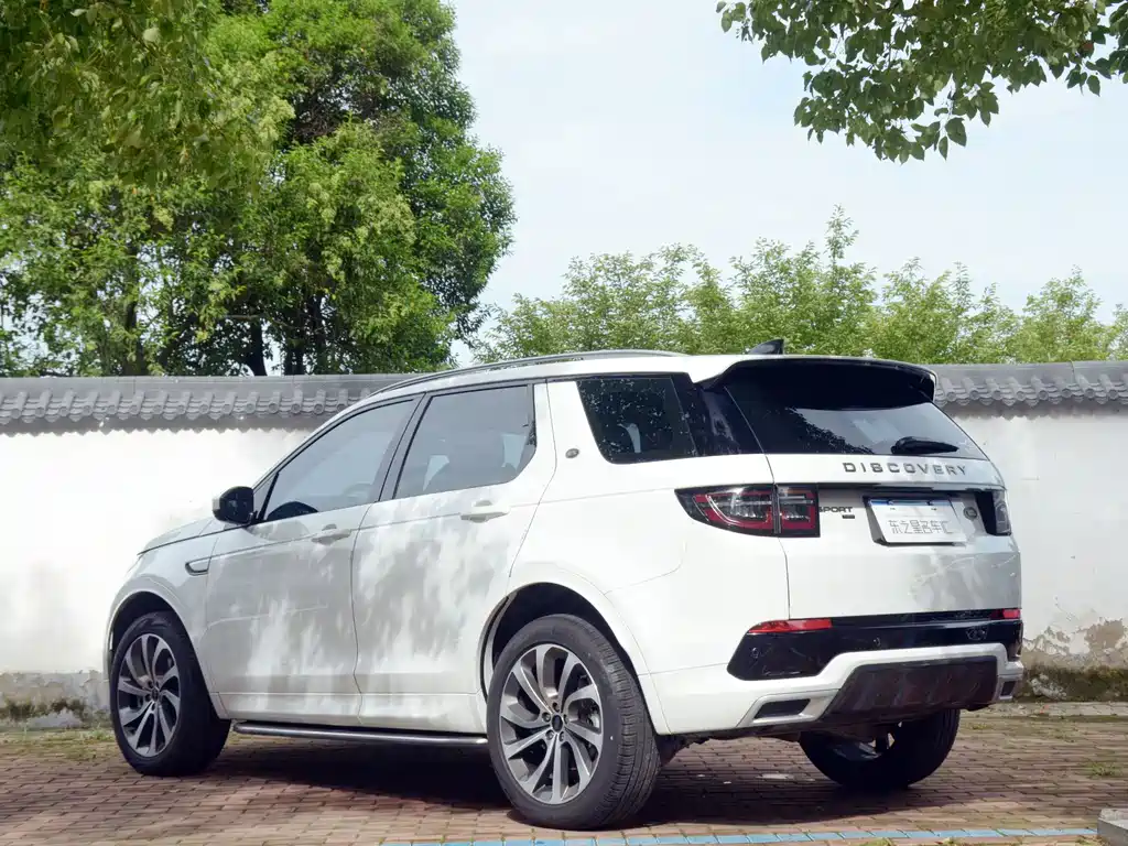 Land Rover Discovery Sport 2022 — фото 13