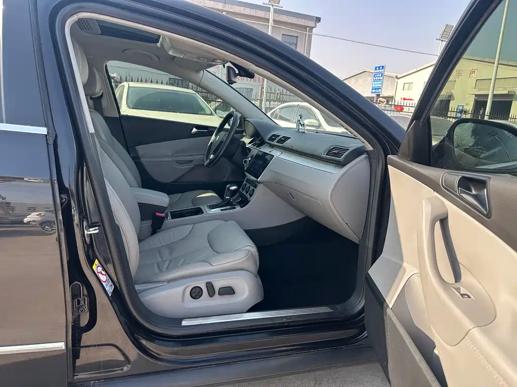 Volkswagen Magotan 2011