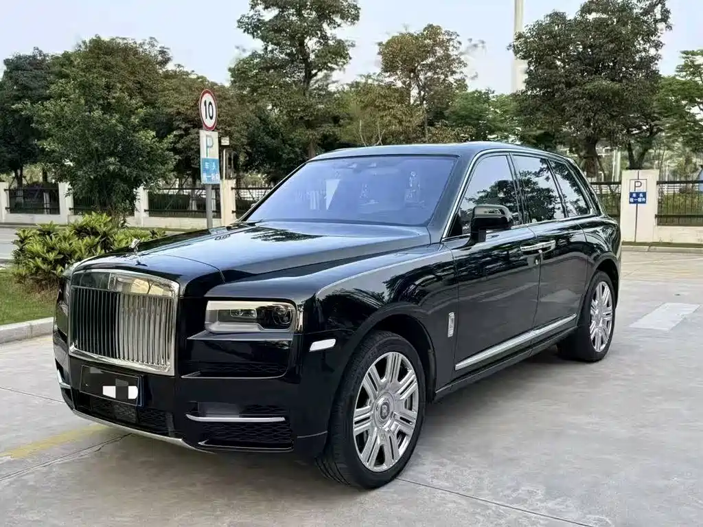 Rolls-Royce Cullinan 2021 — фото 1