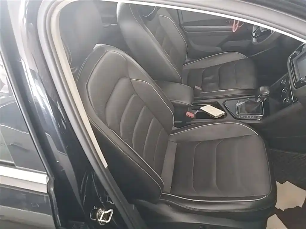 Volkswagen Tiguan L 2017 — фото 25