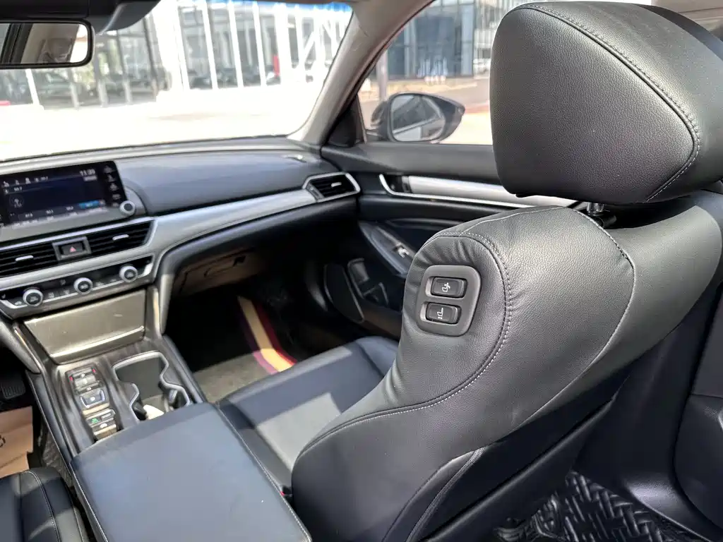 Honda Accord 2021 — фото 24