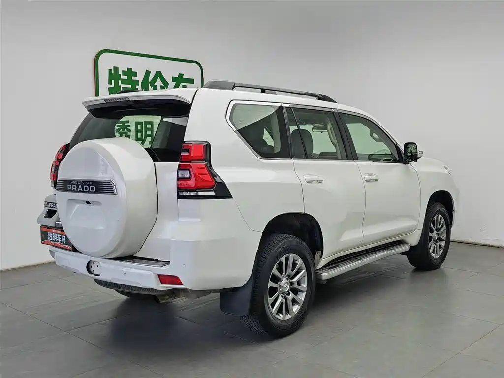 Toyota Prado 2018 — фото 2