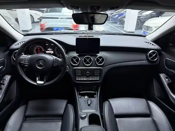 Mercedes-Benz GLA 2019