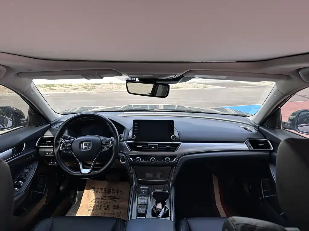 Honda Accord 2021 — фото 12