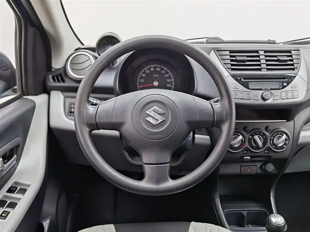 Suzuki Alto 2015 — фото 11