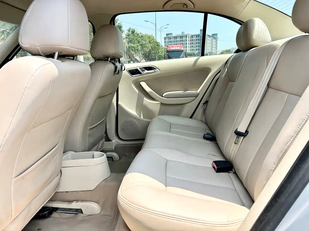 Volkswagen Lavida 2010