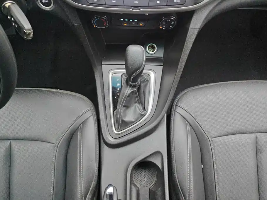 Buick Excelle 2021 — фото 16