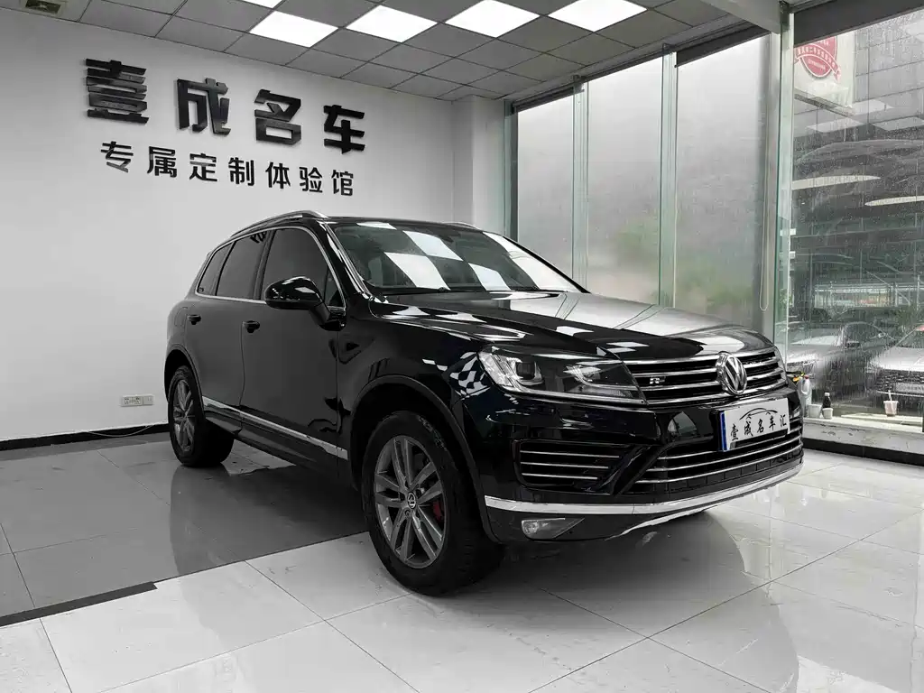 Volkswagen Touareg 2018 — фото 3