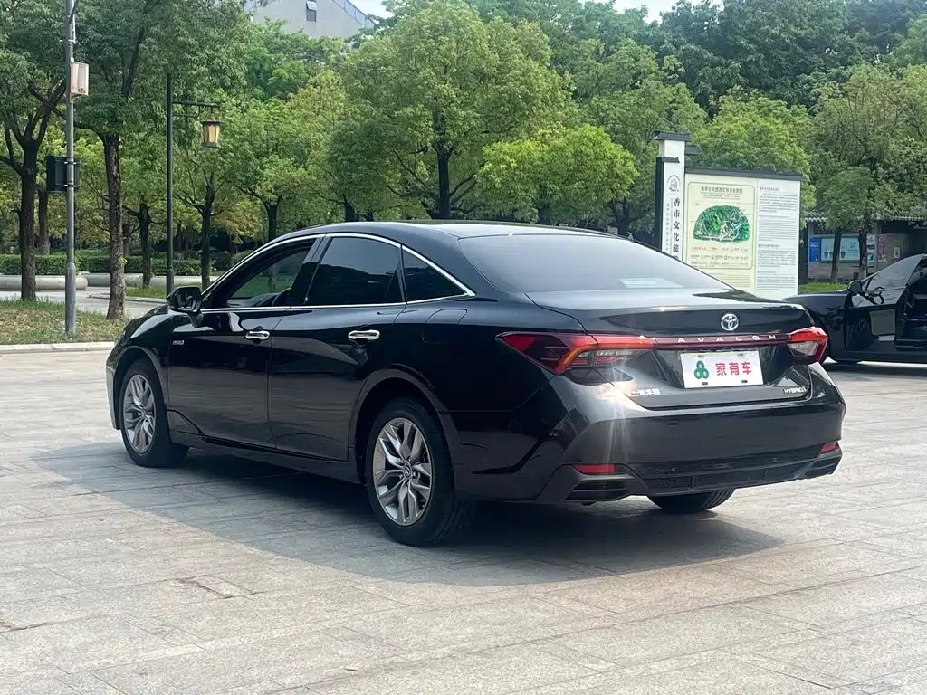 Toyota Avalon 2022 — фото 17