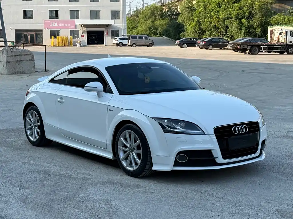 Audi TT 2014 — фото 3