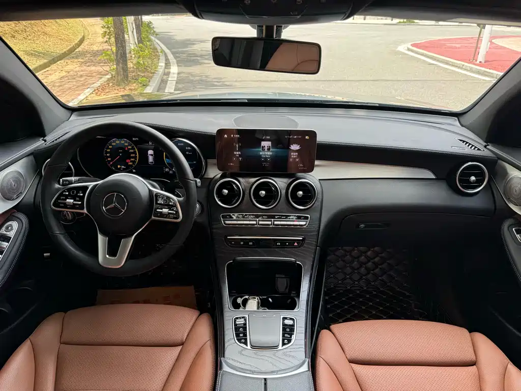 Mercedes-Benz GLC Coupe 2020 — фото 16