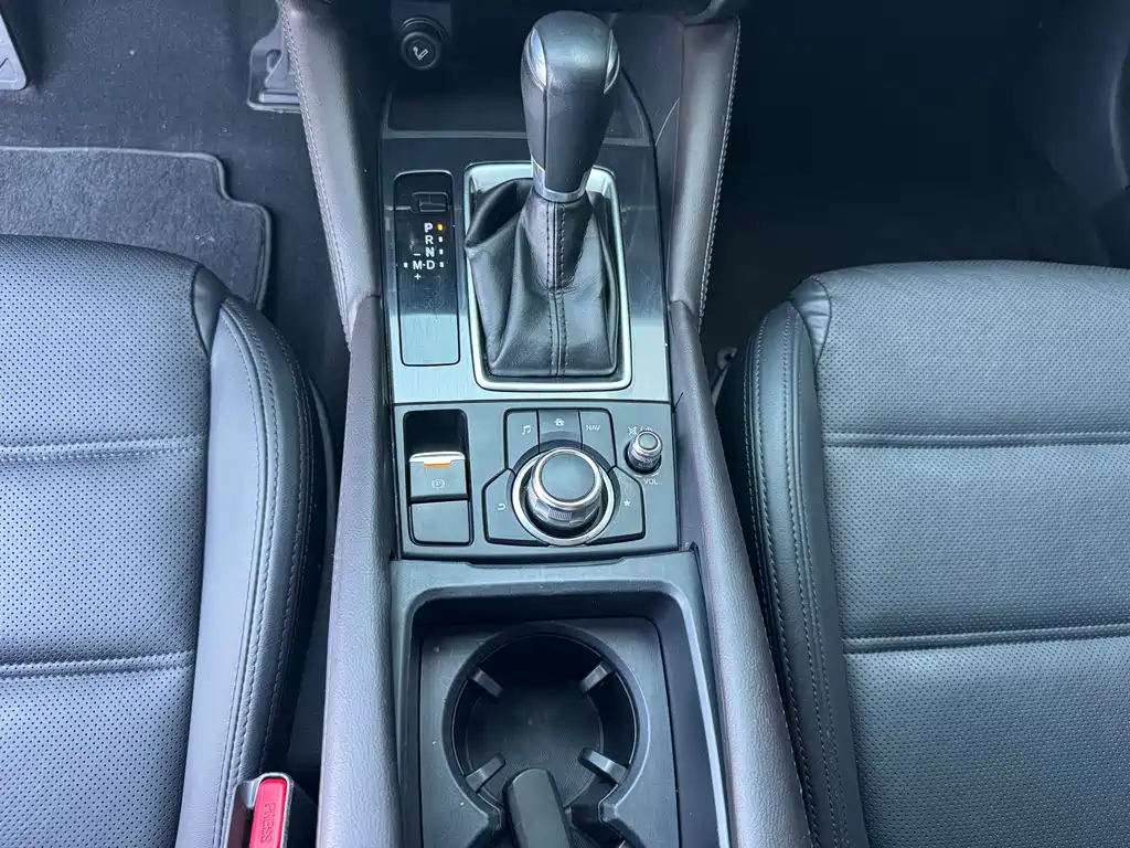 Mazda Atenza 2018 — фото 13
