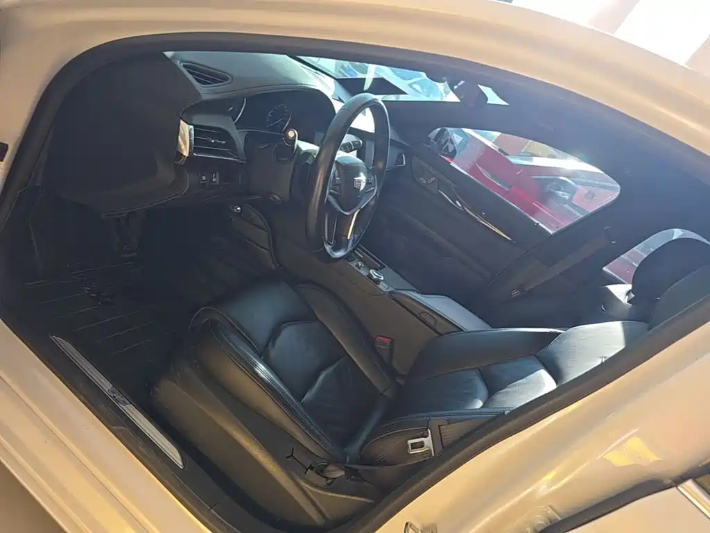Cadillac CT6 2021 — фото 15