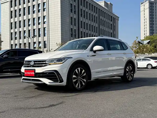 Volkswagen Tiguan L 2022