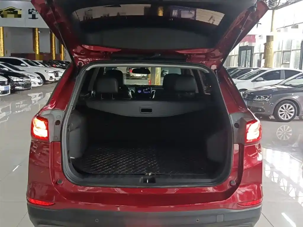 Chevrolet Equinox 2018 — фото 19